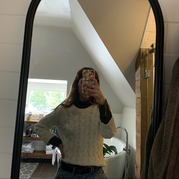 Cream cable-knit sweater - Picture 2 of 2